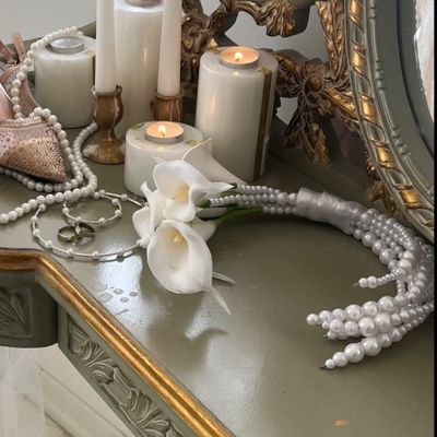 دسته گل شیپوری مصنوعی مدل اروپایی مروارید دار