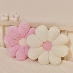 کوسن گل هشت پر