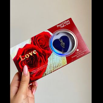 گردنبند مروارید عشق جعبه گل رز
