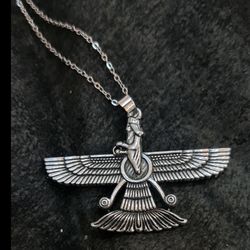 گردنبند فروهر برجسته دورو استیل