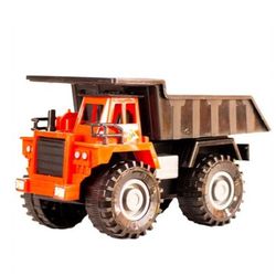 اسباب بازی مدل کامیون تیتان