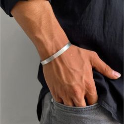 بنگل نقره ای