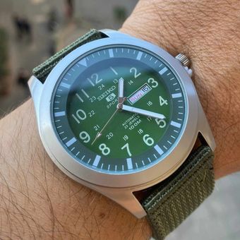 ساعت مچی سیکو Seiko 5 ارتشی سبز با جعبه و باطری اضافه