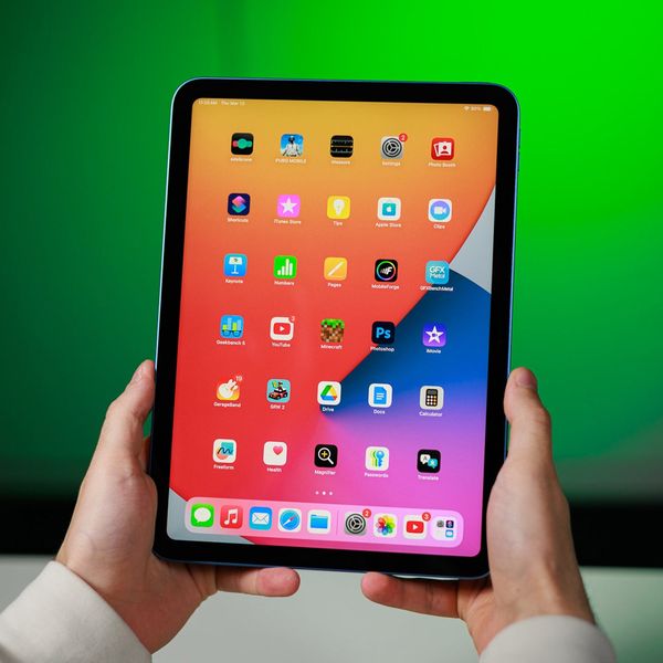 تبلت 11 اینچ اپل مدل iPad 2025 WiFi ظرفیت 256 گیگابایت و رم 6 گیگابایت
