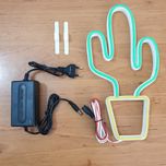 چراغ نئونی رومیزی و دیواری طرح کاکتوس*429