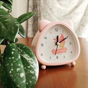 ساعت سه گوش رنگی ice cream