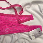 ست شورت و سوتین زنانه ژوبین مدل گیپوری طرح برگ رنگ سرخابی