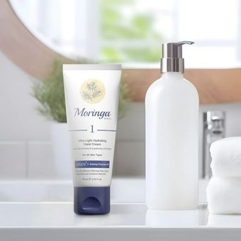 کرم دست فوق سبک و آبرسان مورینگا اِمو مدل 1 انواع پوست تیوبی 75 میلی‌لیتر