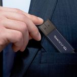 فلش مموری تیم گروپ مدل C211 USB3.2 ظرفیت 32 گیگابایت