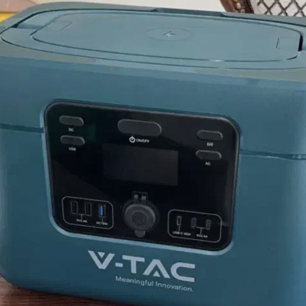 پاور استیشن قابل حمل V-TAC 1000W مدل VT-1001 با ظرفیت باتری 328 هزار میلی آمپر ساعت