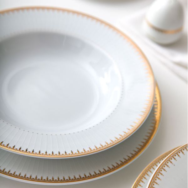 سرویس غذاخوری 28 پارچه چینی زرین ایران مدل ایتالیا اف سپیدار درجه یک