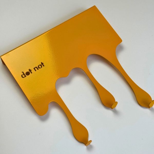 آویز لباس کوچک زرد drop iron