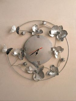 ساعت دیواری ارکیده نقره ای
