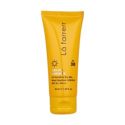 کرم ضدآفتاب و ضد لک بی رنگ لافارر مدل SPF 30 مناسب پوست های خشک و معمولی 40میل