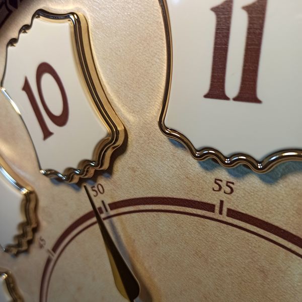 ساعت دیواری شوبرت مدل 6317*679