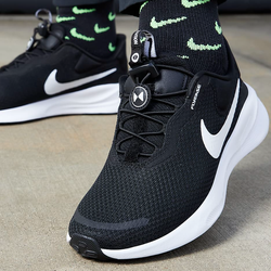 کتونی نایک زنانه Nike Revolution 7 EasyOn