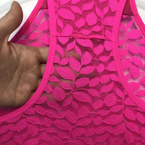 ست شورت و سوتین زنانه ژوبین مدل گیپوری طرح برگ رنگ سرخابی