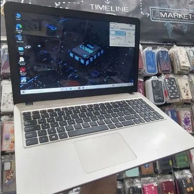 لپ تاپ ایسوس R540u ظرفیت 256 گیگابایت SSD با 8 گیگابایت رم و گرافیک AMD Radeon HD 8500M 2GB