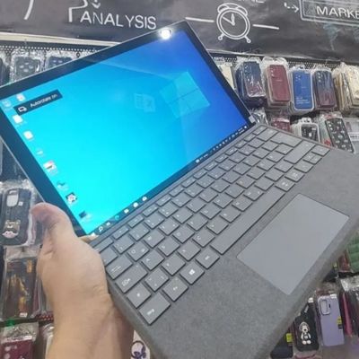 لپ تاپ Surface Pro 5 (استوک) ظرفیت 256 گیگابایت با رم 8 گیگابایت و گرافیک Intel HD 620 4GB