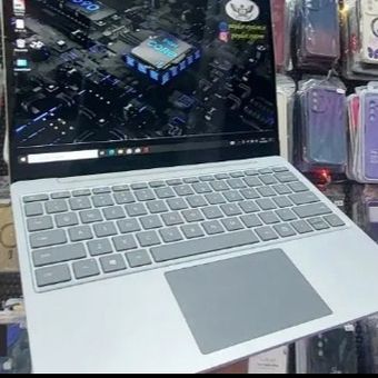 Surface GO استوک