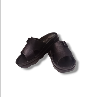 صندل زنانه زرپای مدل 31-558 رنگ مشکی