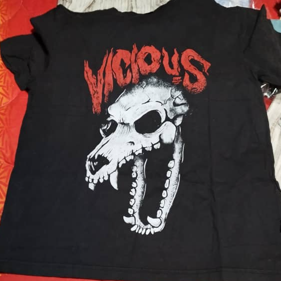 تیشرت وارداتی یونیسکس با طرح vicious از برند cropp