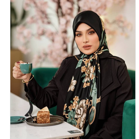 روسری ابریشم توییل طرح گل