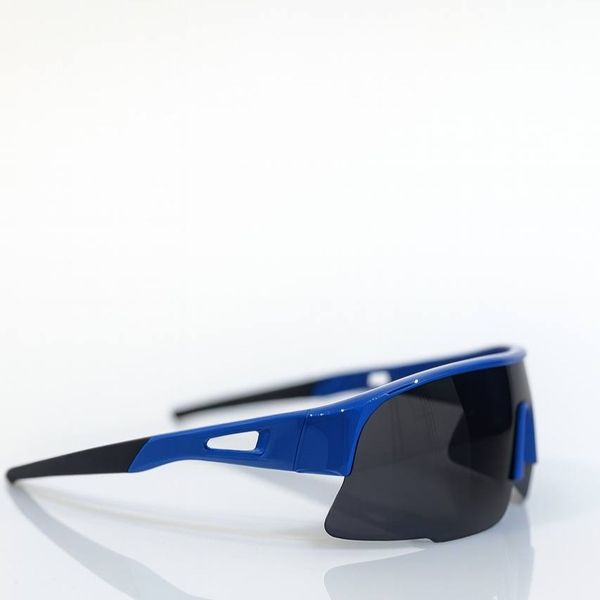 عینک محافظ برای اسکیت و دوچرخه دسته آبی