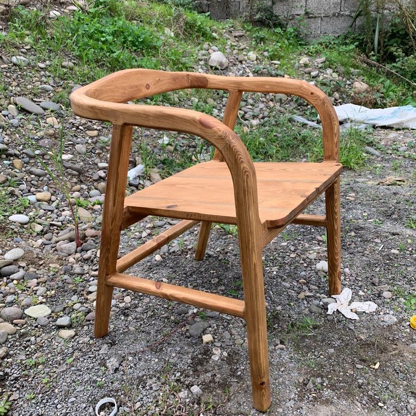 صندلی چوبی اَورنگ
