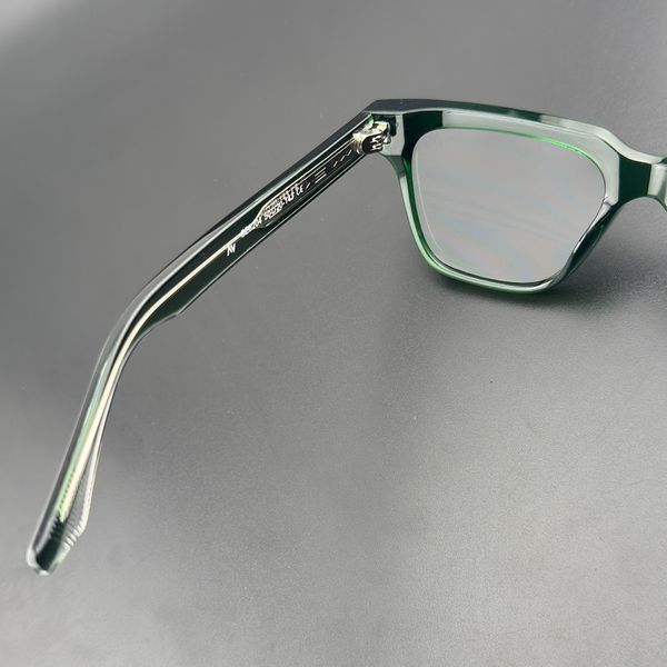 عینک آفتابی آلبرت وگ مدل SZ8204 Pine Charcoal