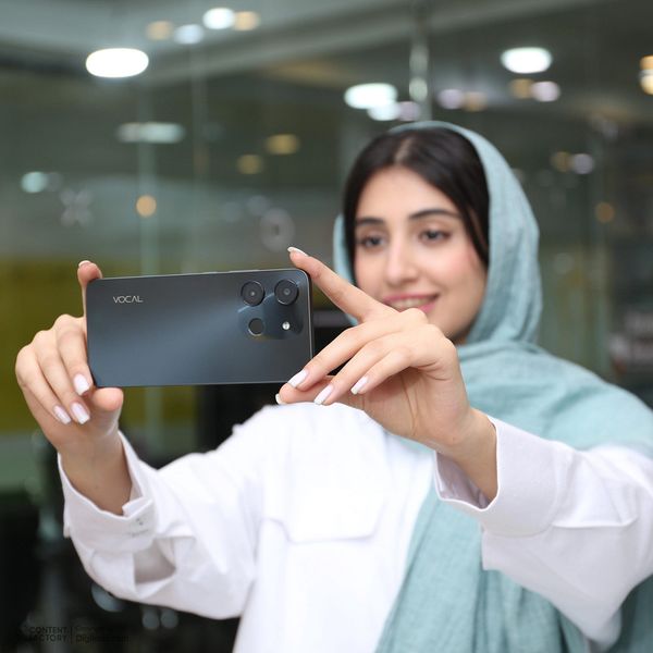 گوشی موبایل وکال مدل V0 Plus دو سیم کارت ظرفیت 64 گیگابایت و رم 3 گیگابایت