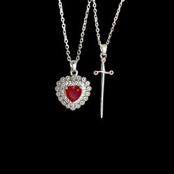 گردنبند زنانه مدل دوستی قلب و شمشیر مجموعه 2 عددی