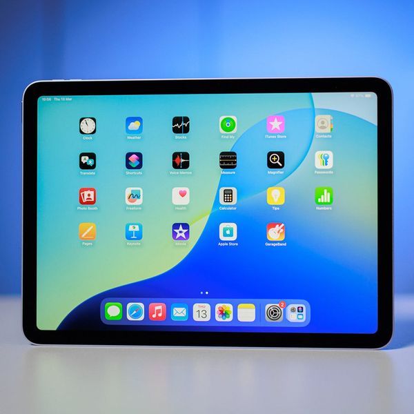 تبلت 13 اینچ اپل مدل iPad Air 2026 M4 Wi-Fi ظرفیت 1 ترابایت و رم 12 گیگابایت، رزولوشن دوربین اصلی 12 مگاپیکسل، پشتیبانی از قلم و