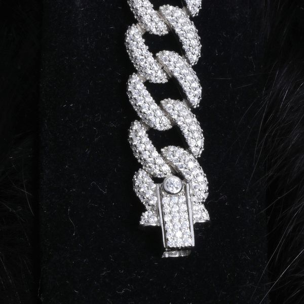 دستبند نقره زنانه مدل 01