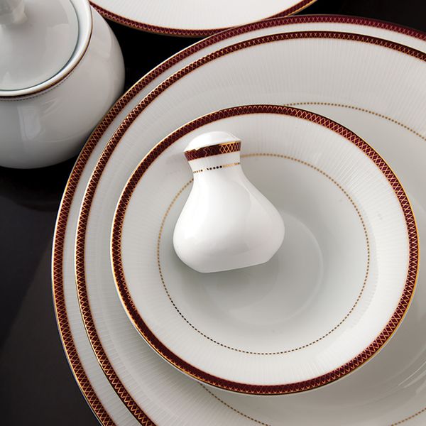 سرویس غذاخوری 108 پارچه چینی زرین ایران سری شهرزاد مدل سپینود درجه یک