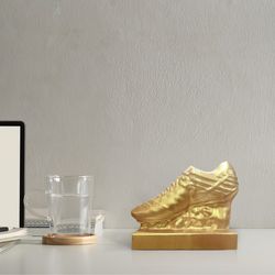 تندیس مدل کفش طلا بزرگ