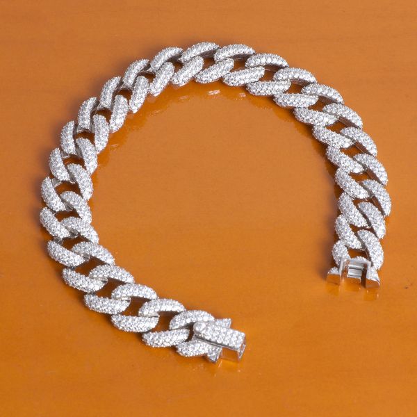 دستبند نقره زنانه مدل 01