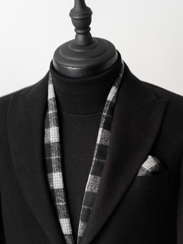 شالگردن و پوشت چهارخانه سفید مشکی کارلوتی کد s249