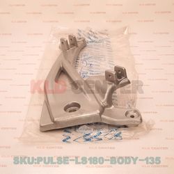 براکت جا پایه سمت چپ ( پدال دنده ) فابریک موتور پالس مناسب برای 180cc UG4 ( بدون هندل ، زین دو تکه ) ّرند پایا صنعت