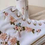 کفش زنانه آلستار گلدوزی شده با دست طرح اینجیلا