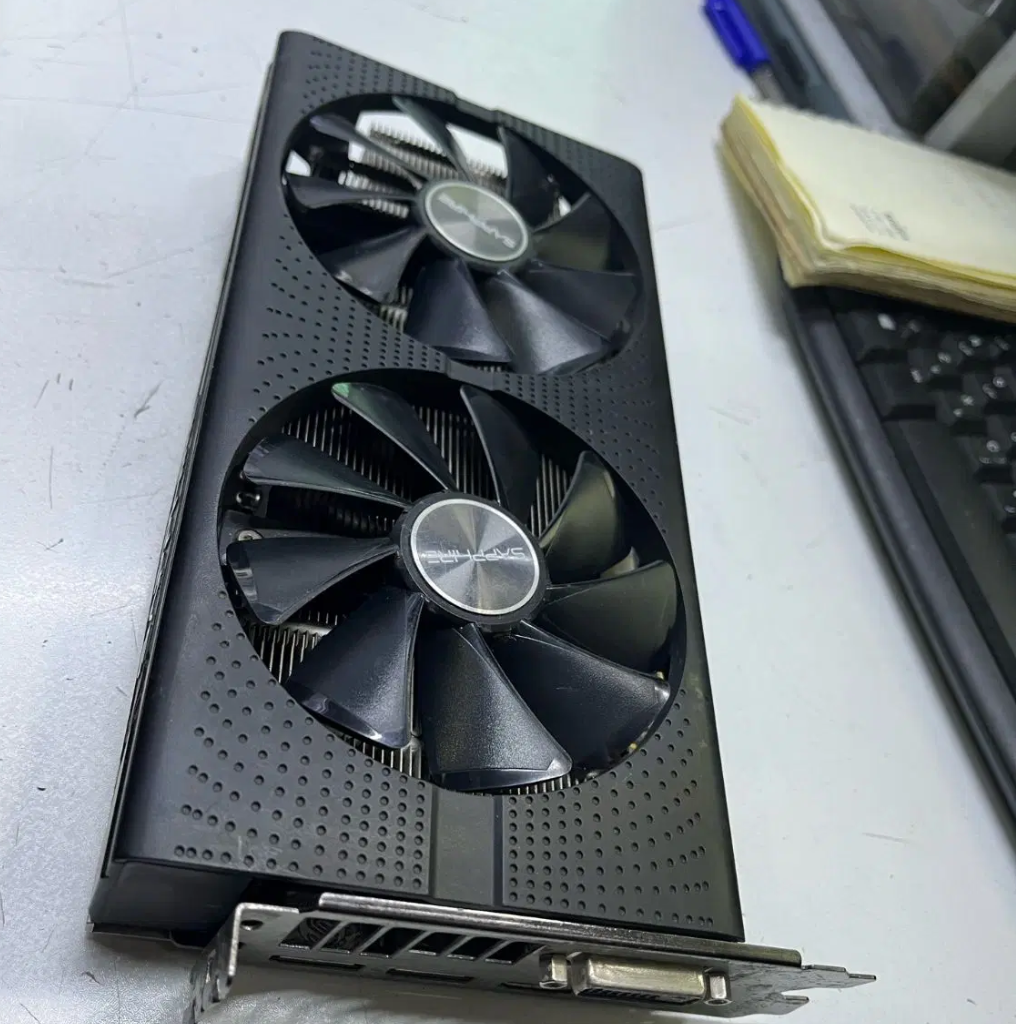 کارت گرافیک  RX570 8GIG SAPPHIRE PULSE  | سافایر پالس | فول پورت | سرویس شده