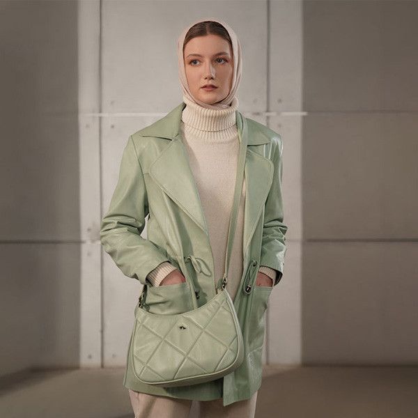 کت چرم زنانه چرم مشهد مدل B0476