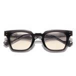 فریم عینک طبی ویفرر (wayfarer)
 مدل SZ2001 Pearl River مناسب برای صورت گرد و بیضی