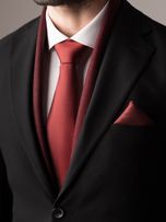 شالگردن و پوشت زرشکی کج راه s240