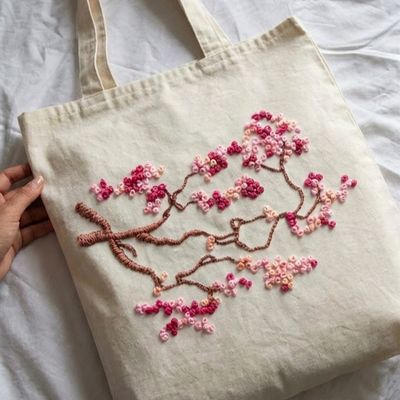 توت بگ گلدوزی شده با دست ساکورا