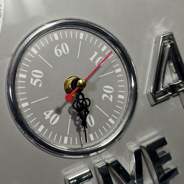 ساعت دیواری سیتی زن مدل ال اس طرح کره کد 020