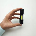 چراغقوه دستی مدل شارژی با نور مهتابی مجموعه 2 عددی
