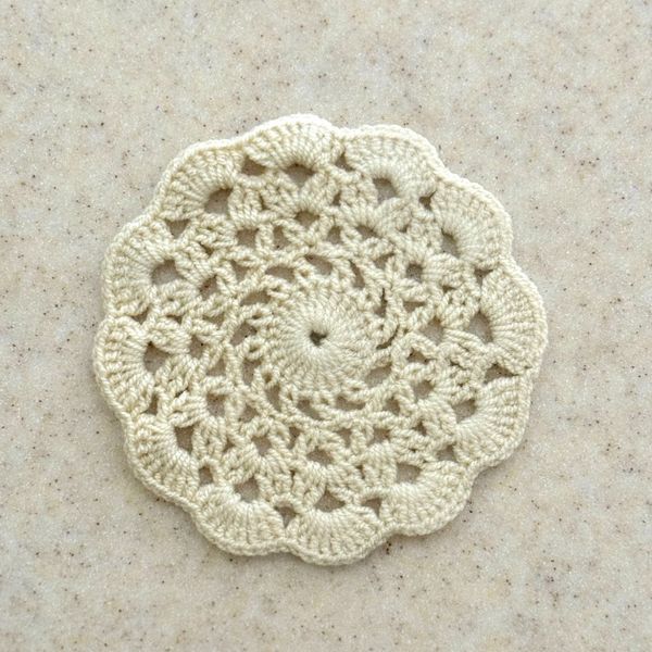 زیرلیوانی دستبافت شاهو مدل Melvani