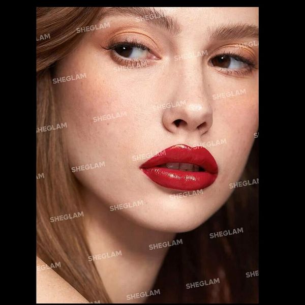 رژلب جامد آبرسان شیگلم creme allure lipstick