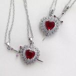 گردنبند ست قلب و شمشیر